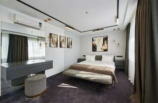 Отель Уайт Хилл Белгород Люкс 2-х комнатный-2